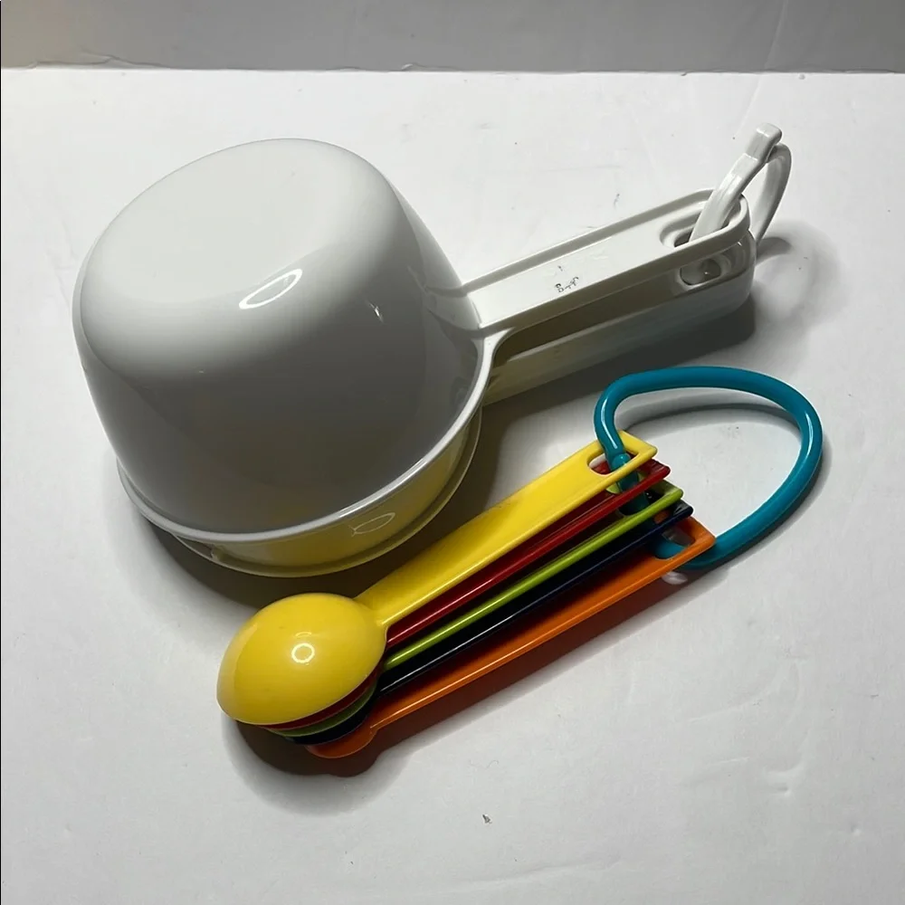 Colorful Measuring Cup and Spoon Set